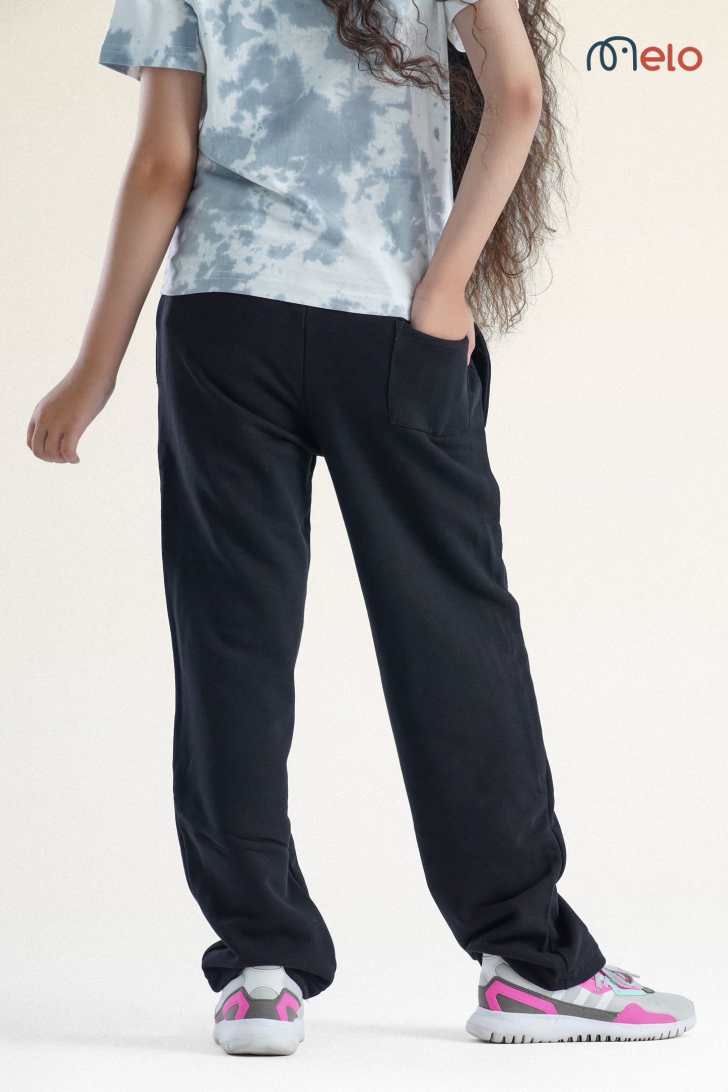 Straight Legs Pants – Black